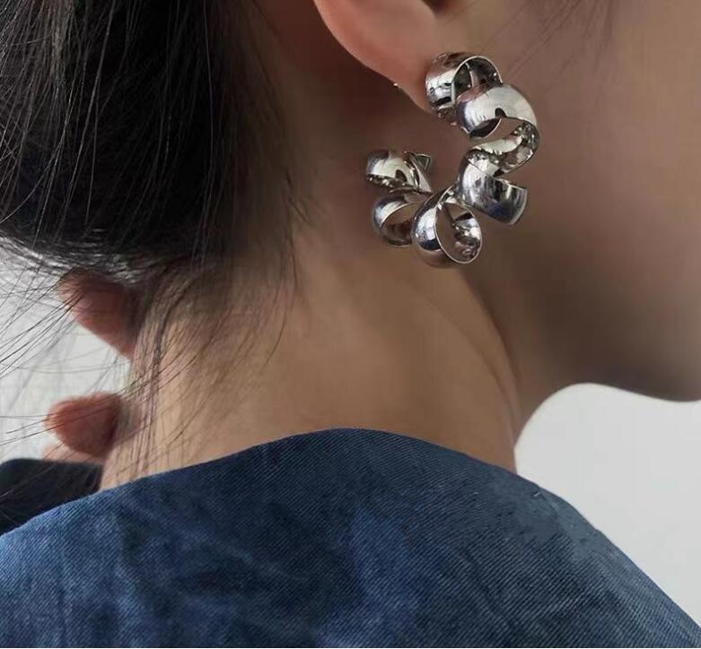 Metal Exaggerated Twisted Twist Shaped Telephone Earrings