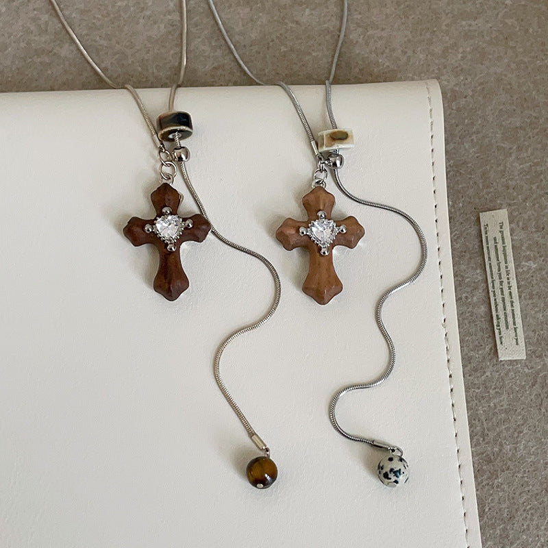 Women's Sense Heart-shaped Zircon Wooden Cross Pull Retro Personalized Fashionable Necklace