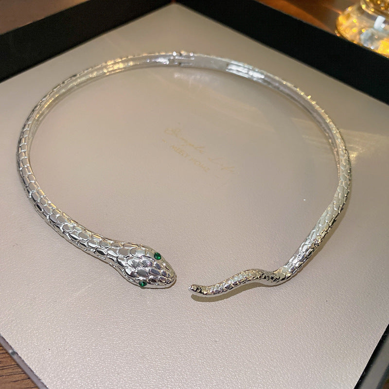 Light Luxury Diamond Snake-shaped Personalized Fashion Design Niche Necklaces