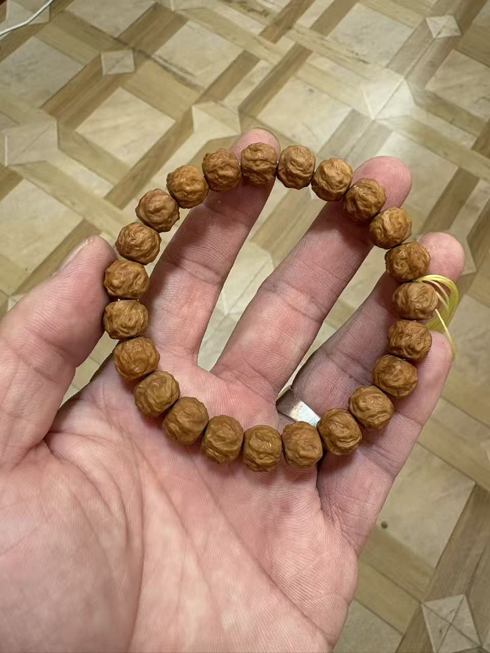 Women's & Men's Natural Primary Color Crafts Peach Pit Single Circle Hand Bracelet