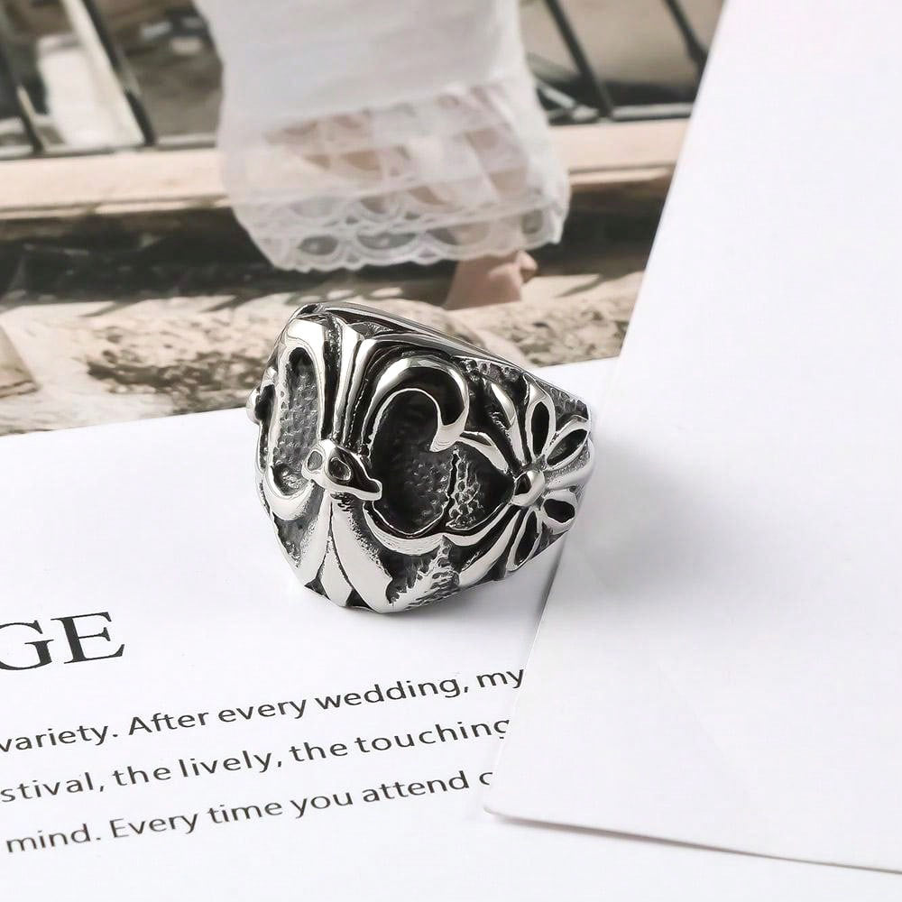 Men's Mysterious Pattern Titanium Steel Personality Retro Rice Character Design Fashion Rings