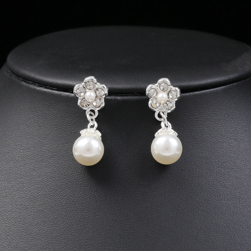 Fashion Pearl Flower Suite Female Alloy Jewelry Set