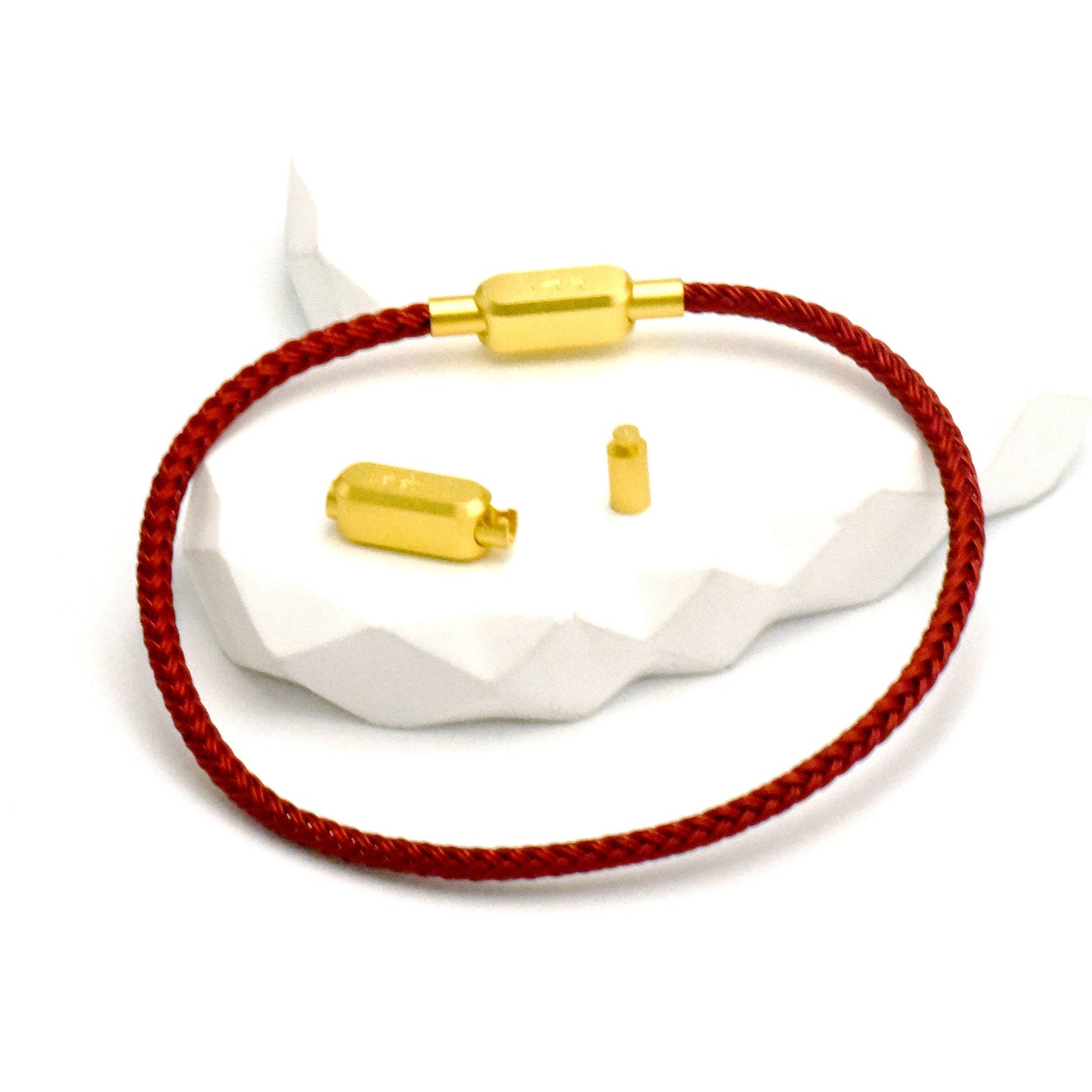 Button Vacuum Plating Golden Push-pull Buckle Stainless Leather Bracelet