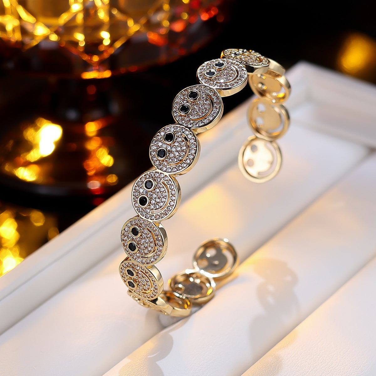 Simple Round Smiley Face Synthetic Zircon Bracelets