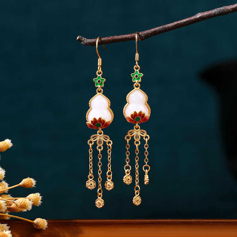 Women's Style Bamboo Leaf Scallop Ethnic Elegant Earrings