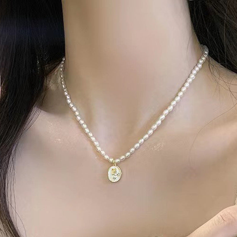 Women's Stitching Heart Clavicle Chain Light Luxury Necklaces