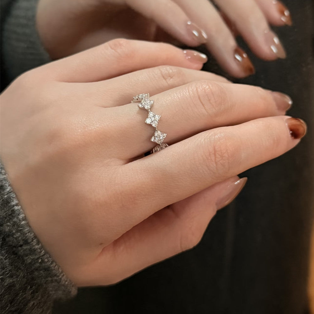 Shining Clover Female Light Luxury Couple Ring