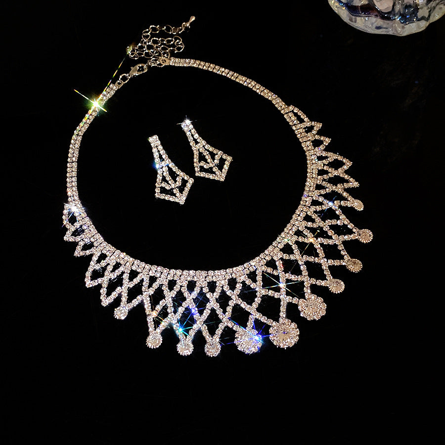 Women's Exquisite Clavicle Chain Light Luxury High-grade Earrings