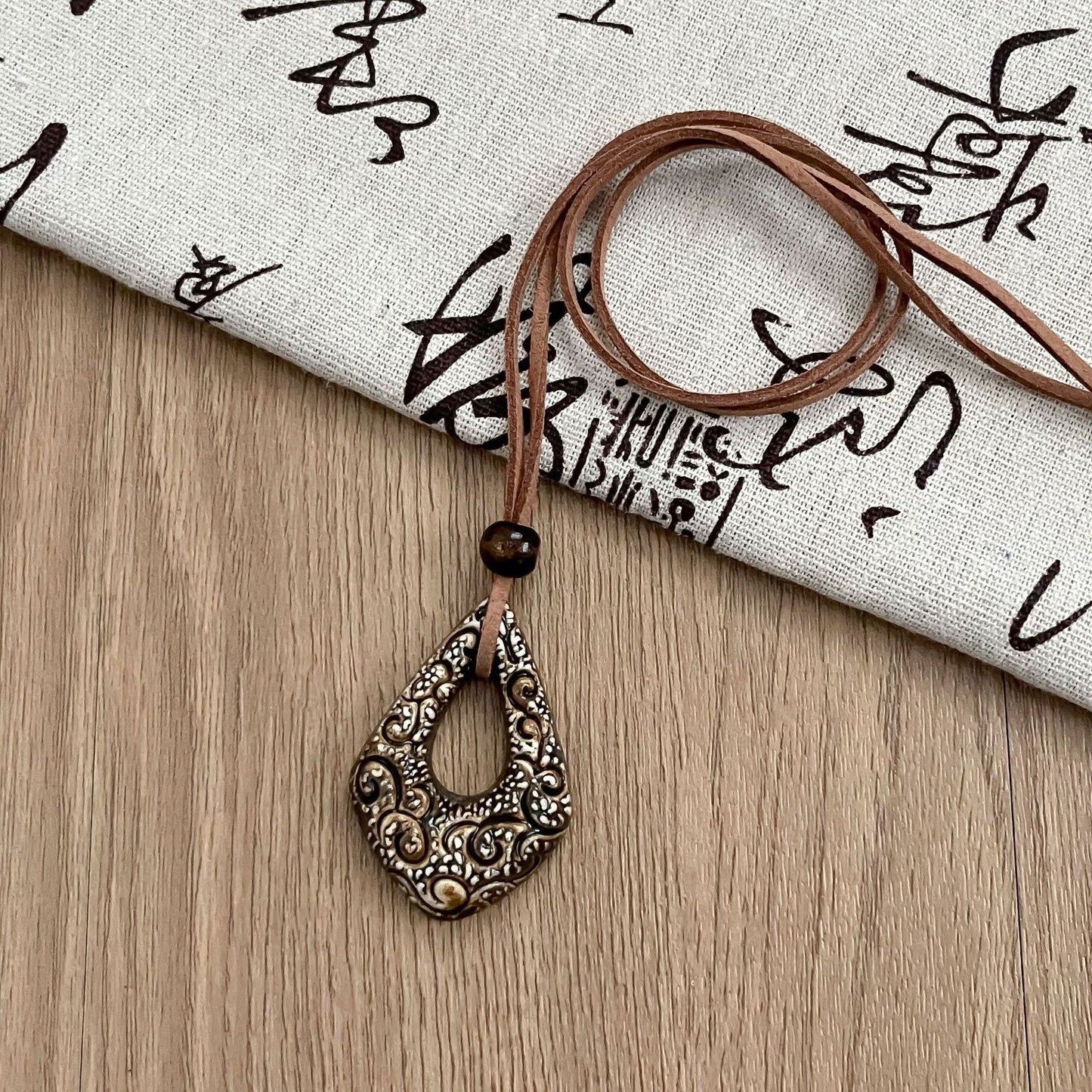 Circle Ceramic Female Waste Soil Sweater Chain Retro Necklaces