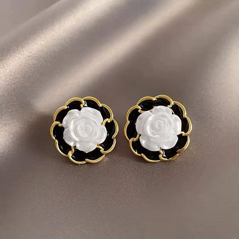 Inlaid Zircon Flower Elegant High-grade Pearl Earrings