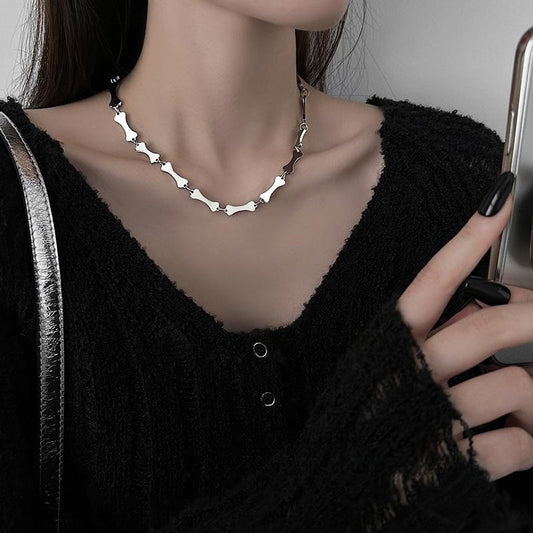 Titanium Steel No Fading Stitching Bone Simple Clavicle Chain Female Necklace