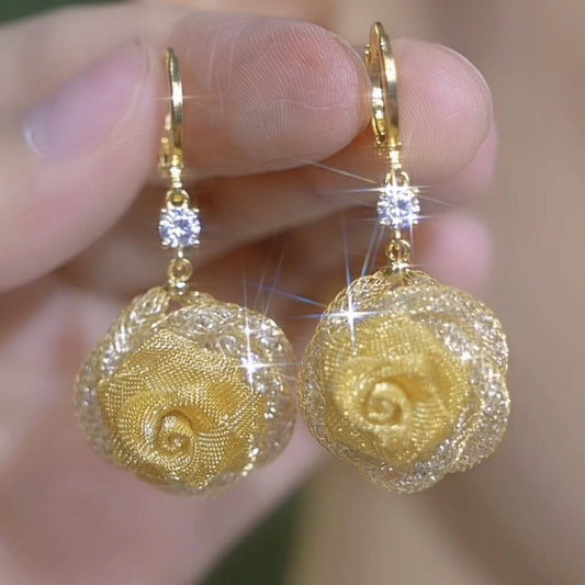 Flower Light Luxury High-grade Temperament Gold Ear Hook