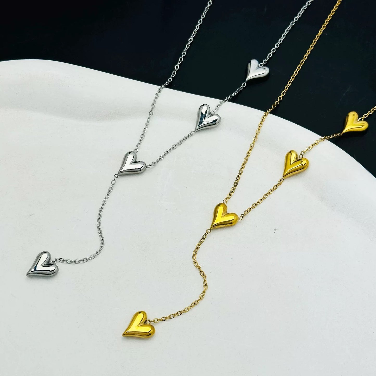 Extravagant Love Heart Peach Titanium Steel Female Niche High-grade Clavicle Necklace