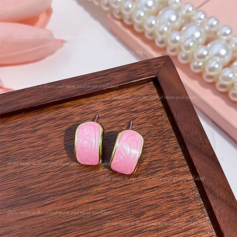 Women's Fairy Sweet Potato Purple Blue Pink High-grade Temperament Stud Earrings