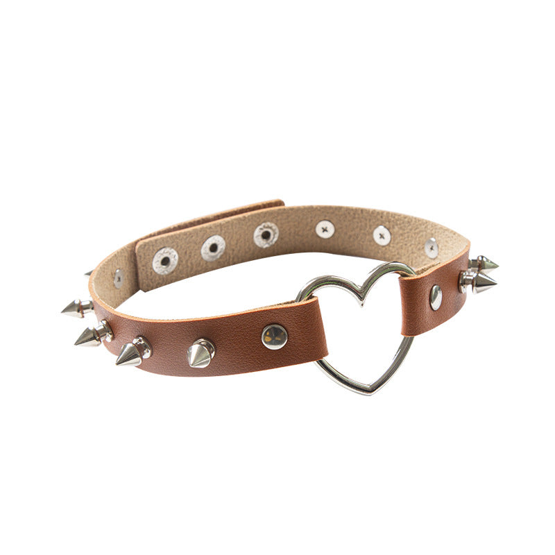 Pointed Rivet Leather Peach Heart Love Clavicle Chain Neck Collar