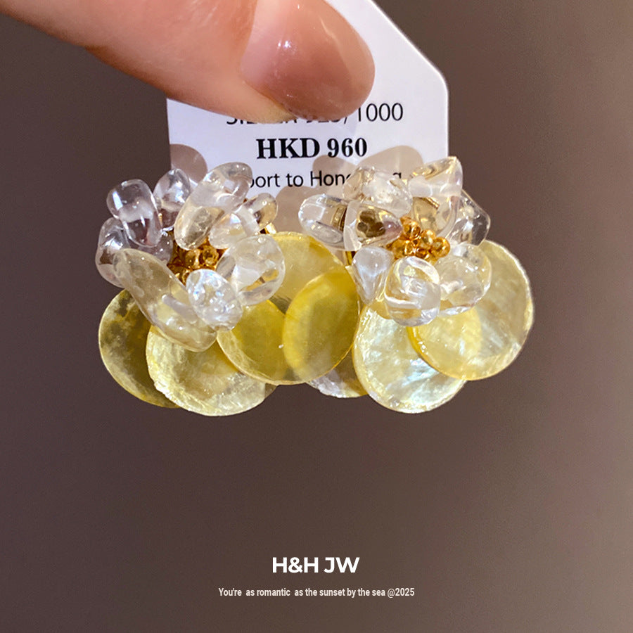 Women's Sier Needle Gravel Shell Round Niche High-grade Vacation Style Sweet Stud Earrings