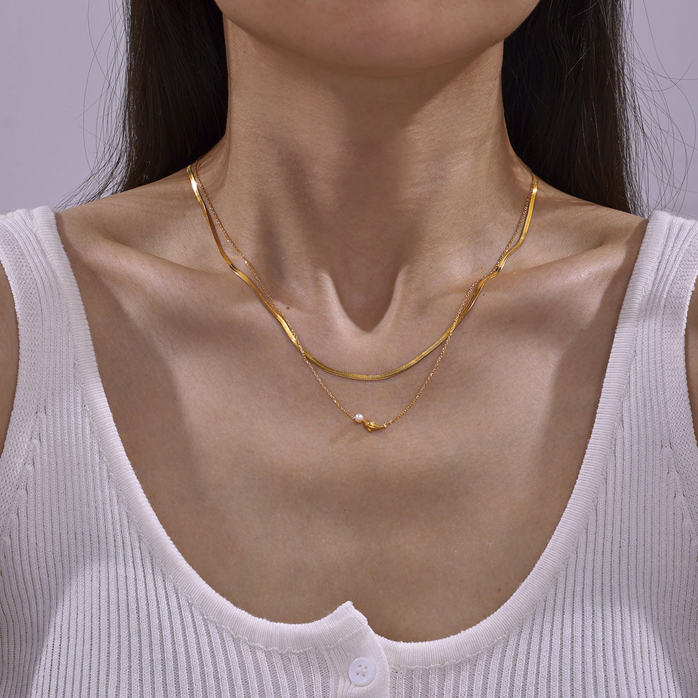 Clavicle Chain Female Personality Design Dolphin Shell Bead Titanium Pendants