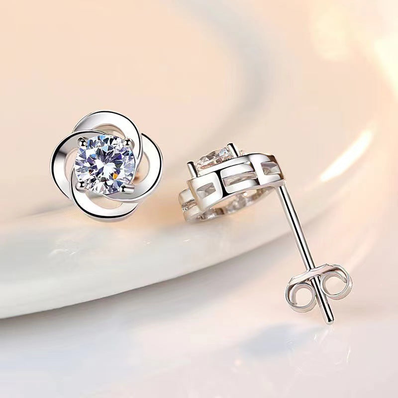 Leaf Clover Ear Female Graceful Personality Simple Stud Earrings