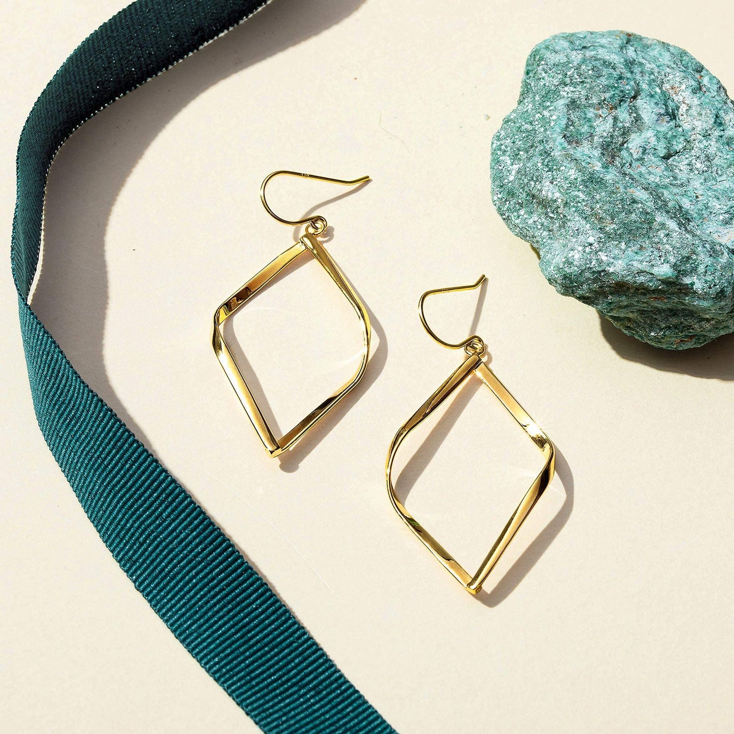 Women's Summer Fashion Quadrilateral Special Interest Light Luxury Rings