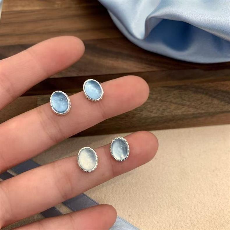 Blue Ear Fashionable Geometric Ellipse Niche Stud Earrings