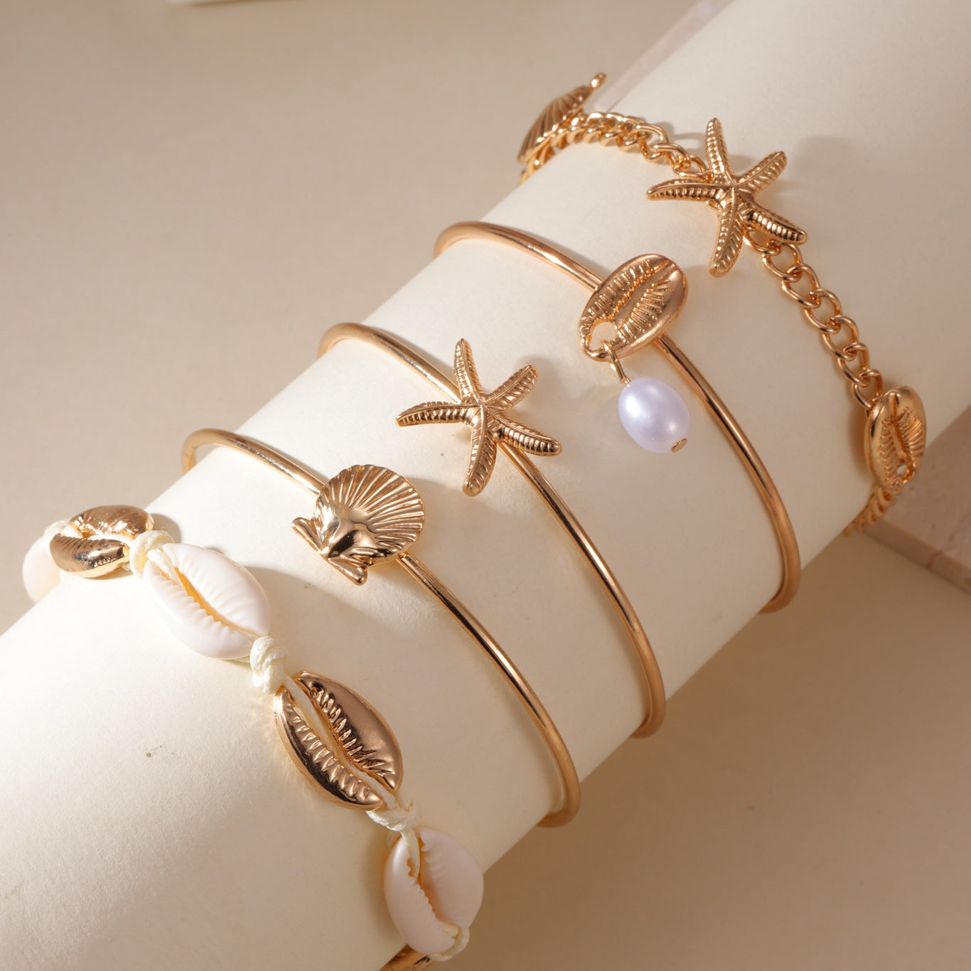 Beautiful Twist Glossy Irregular Punk Suit Bracelet