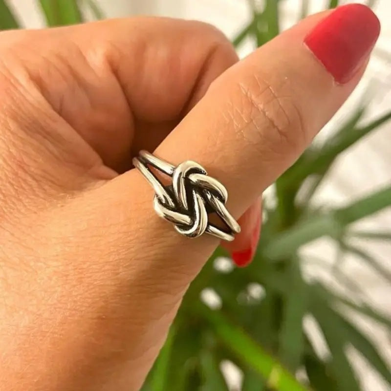 Billion Retro Design Geometric Warping Twist Rings