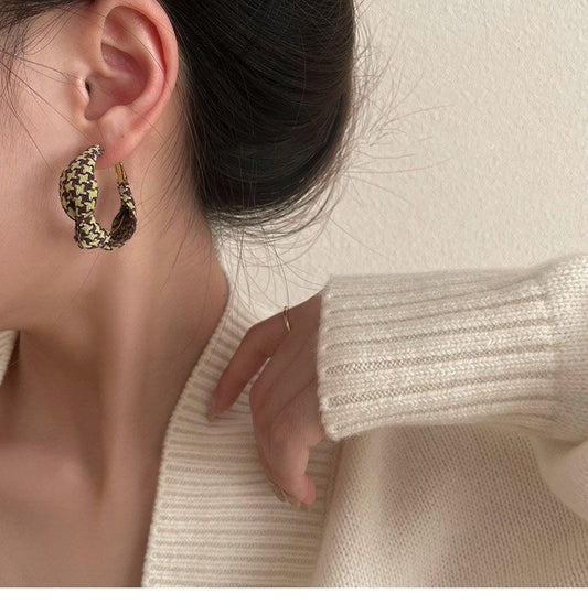Luxury High-grade Fabric Ear Female Niche Earrings