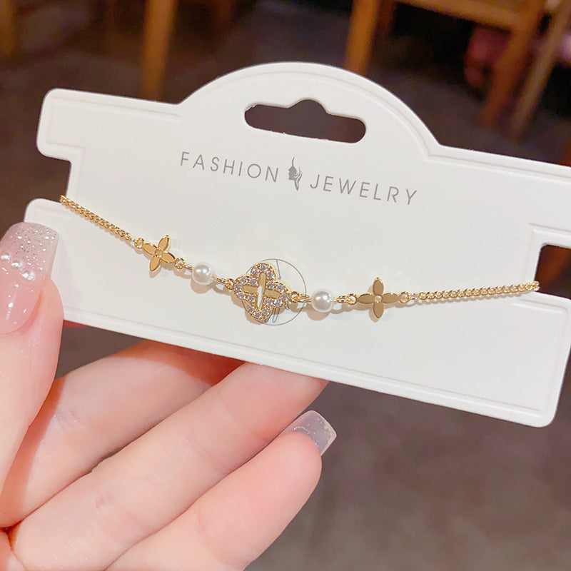 Women's Minority Fashion Unique Personality Trendy Zircon Light Bracelet
