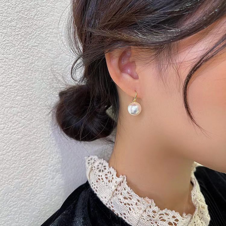Small High Sense Simple Light Luxury Ear Hook