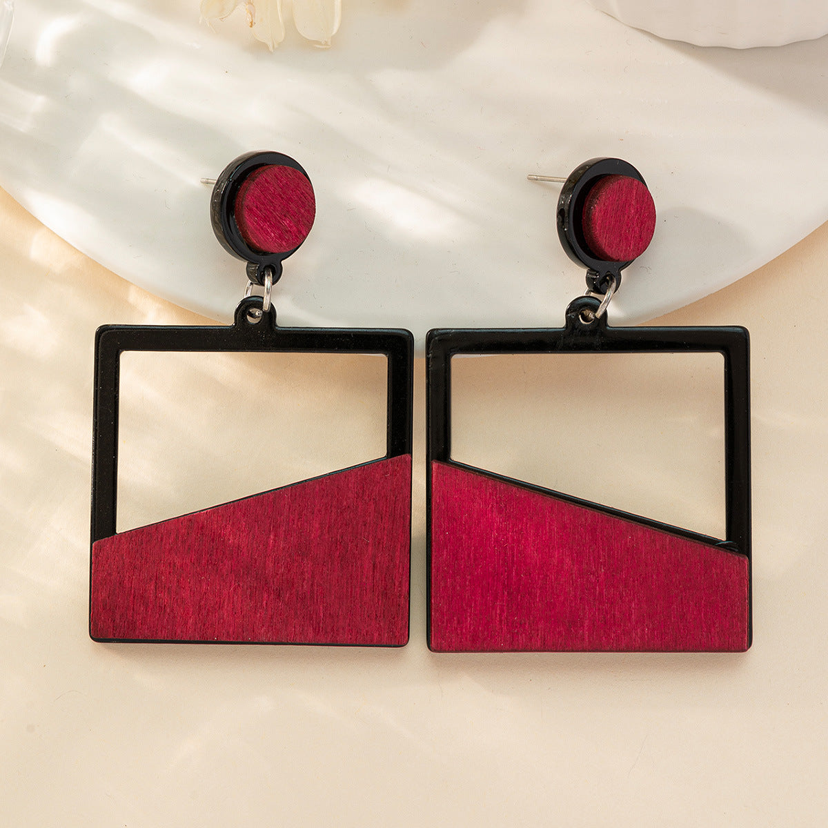 Color Matching High Profile Large Stylish Simple Earrings