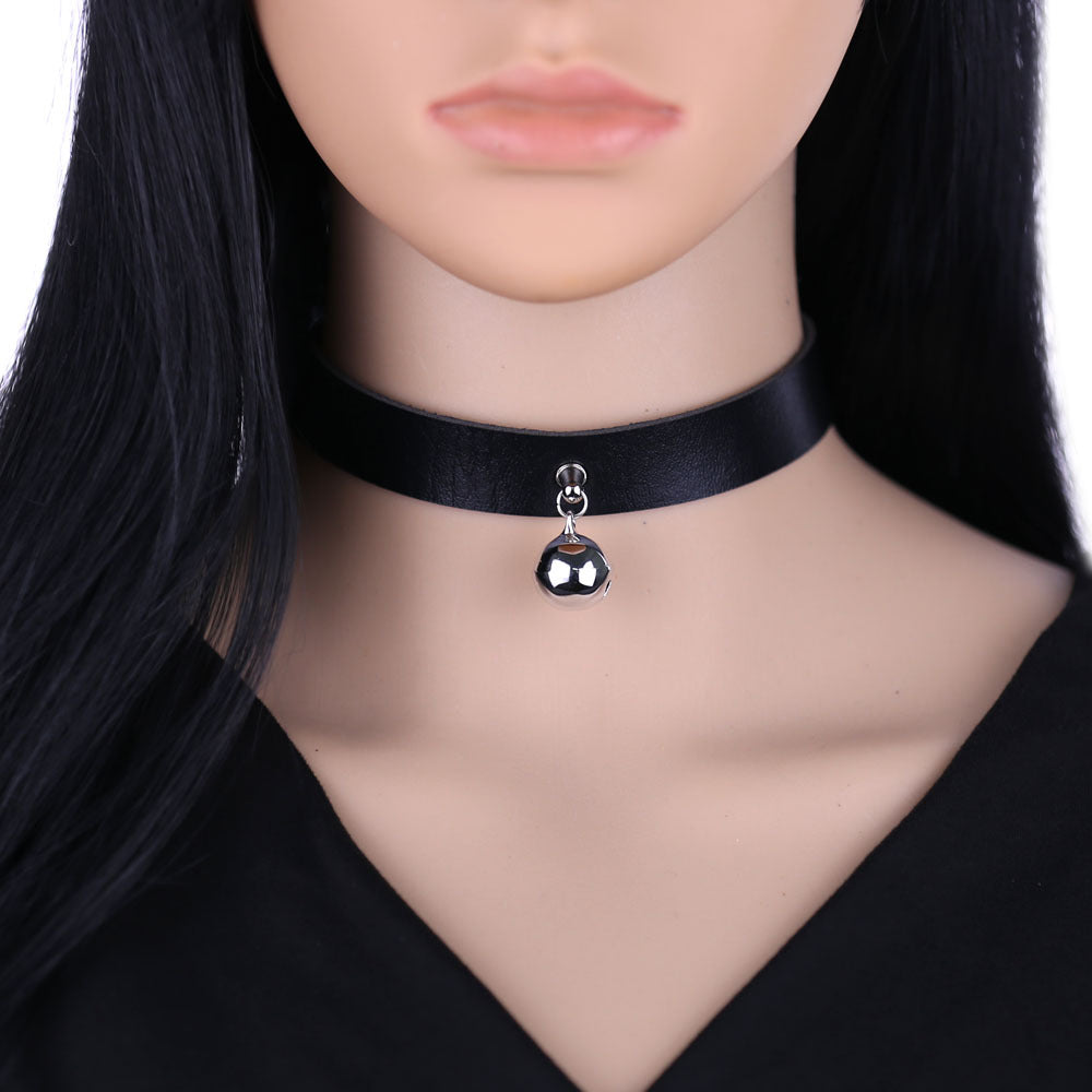 Exquisite Fresh Pan Short Water Drop Neck Band Pendants