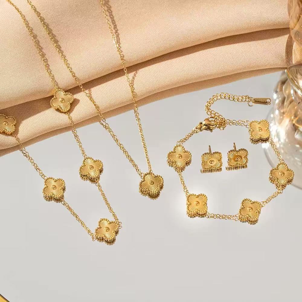 Version Clover Ear Lucky Pork Belly Necklaces