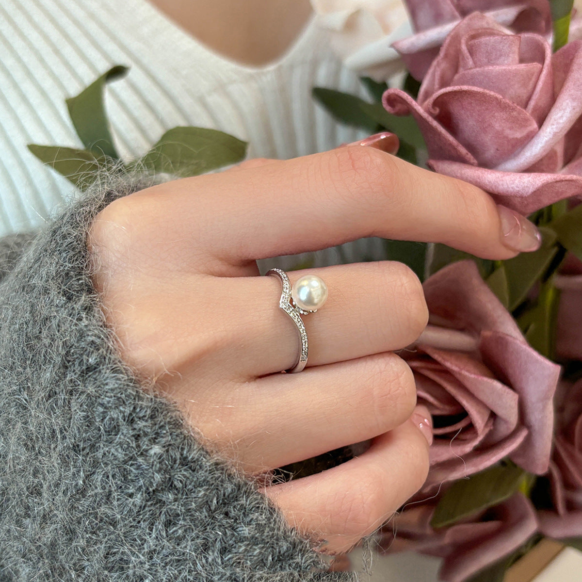 Women's High Sense Light Luxury Minority Design Temperament Wild Korean Ring