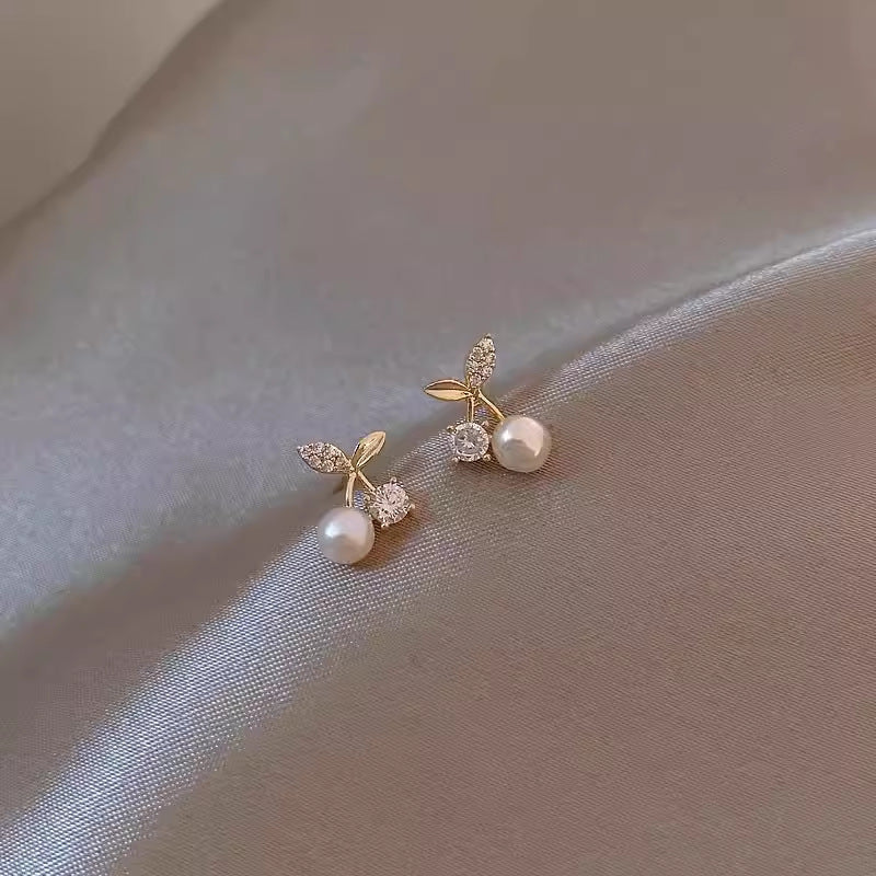 Quality Sier Korean Style Simple Light Stud Earrings