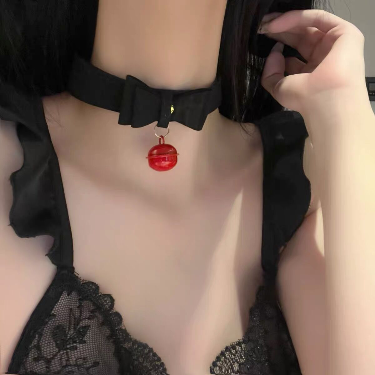 Desire Bow Bell Female Neck Band Chain Collar