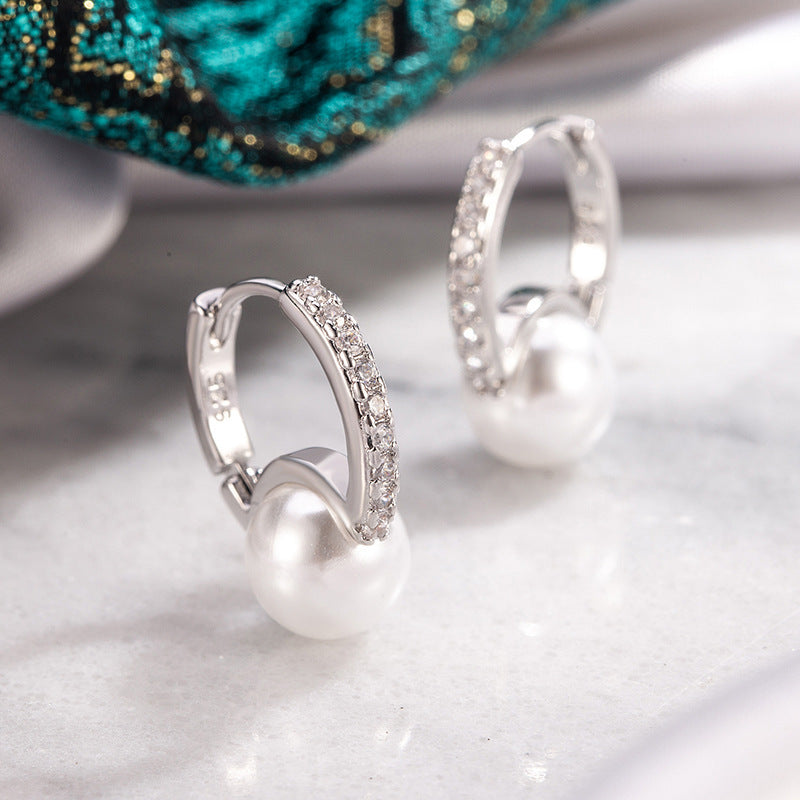 Fashion Simple Rhinestone Pearl Classic Style Temperament Earrings