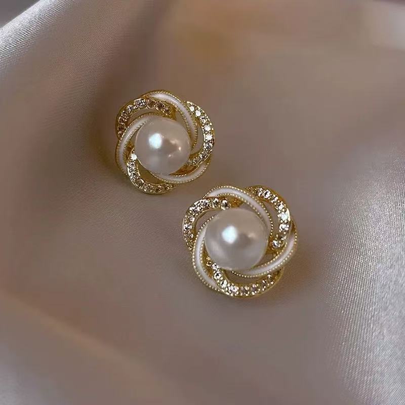 Women's Low Price Light Luxury Premium Temperamental Pearl Eardrops Rings