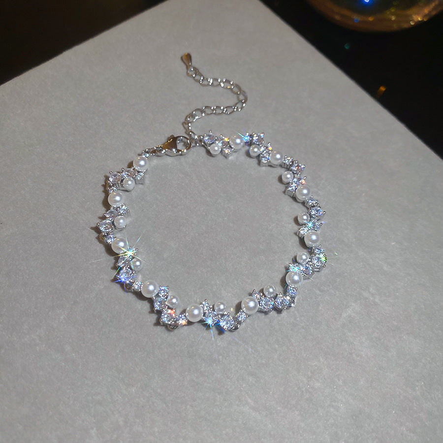 Women's Austrian Bright Gem Flower Light Luxury High-grade Court Style Fashion Bracelets