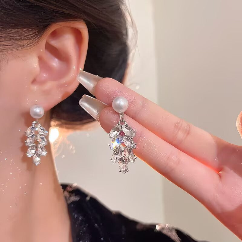 Women's Luxury Minority Super Shiny Crystal Tassel Wheat Style Fashionable Earrings