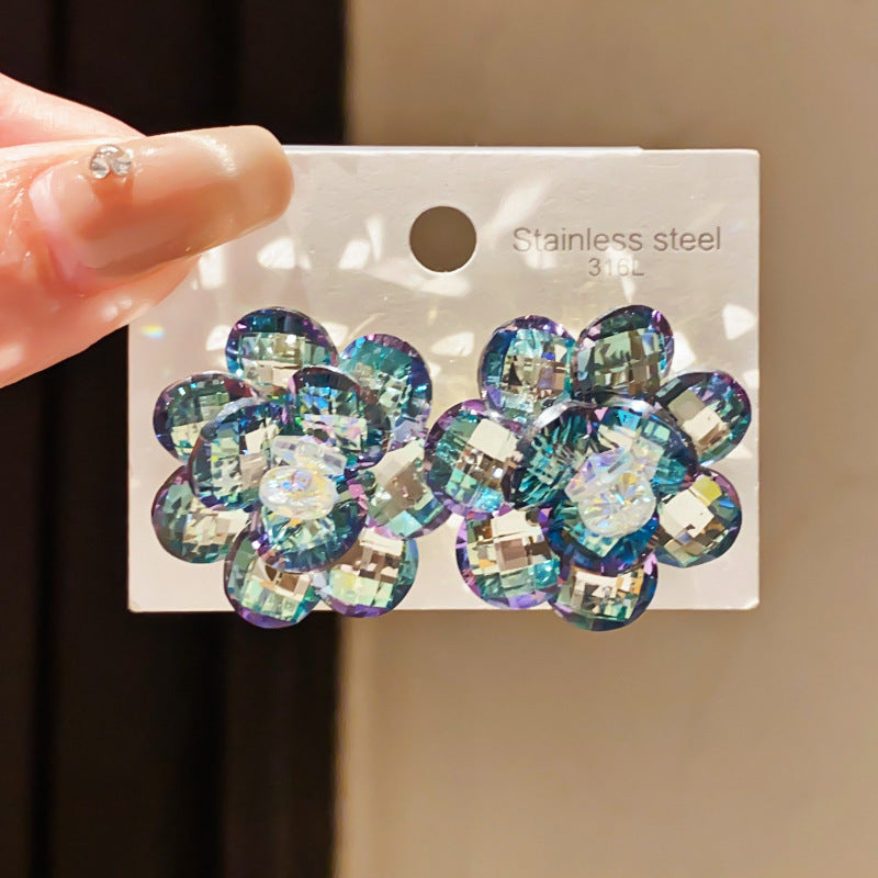 Women's Affordable Luxury Style Dopamine Crystal Flowers Refined Personalized Sweet Stud Earrings