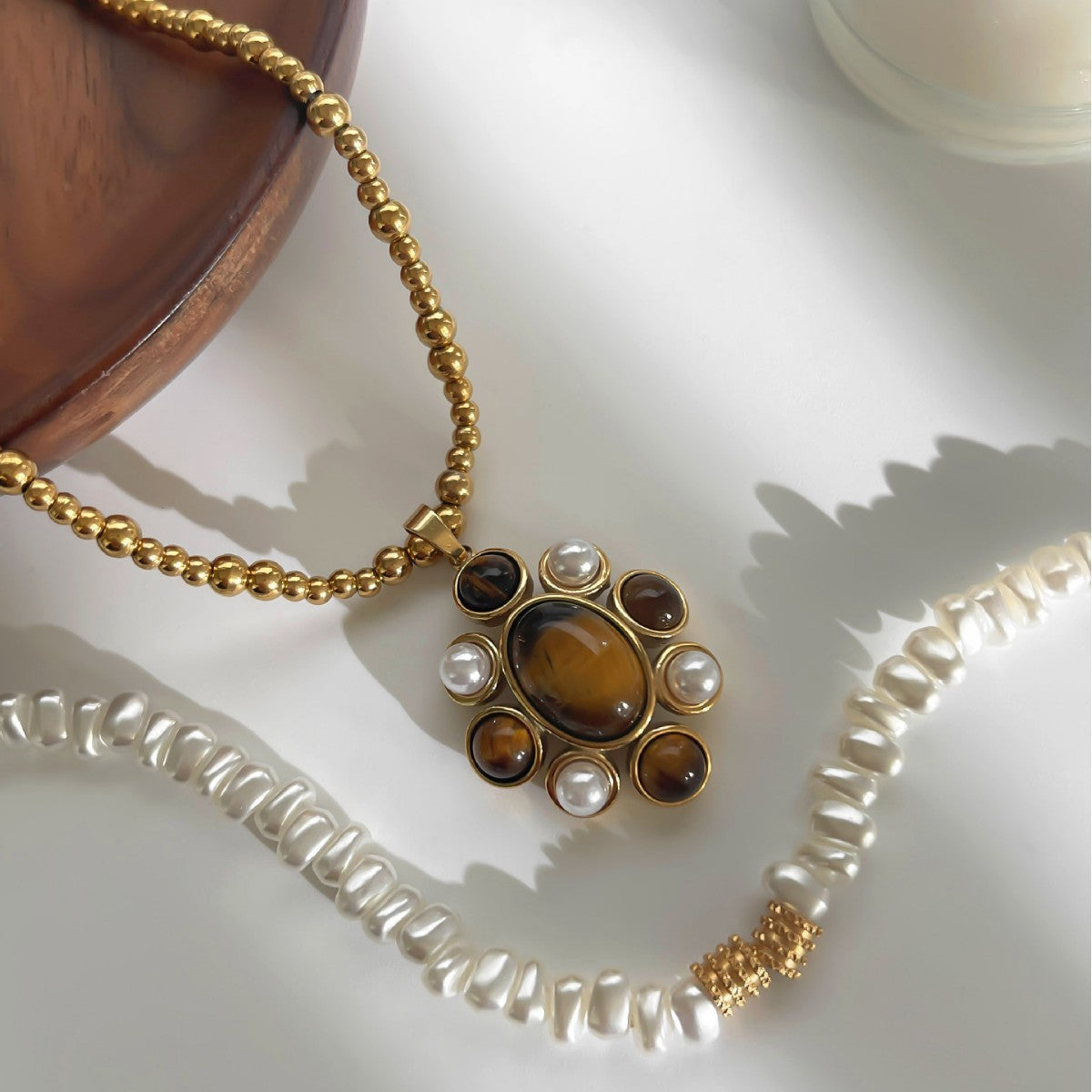 Women's Fashion Personality Design Stainless Steel Inlaid Natural Stone Flower Necklace
