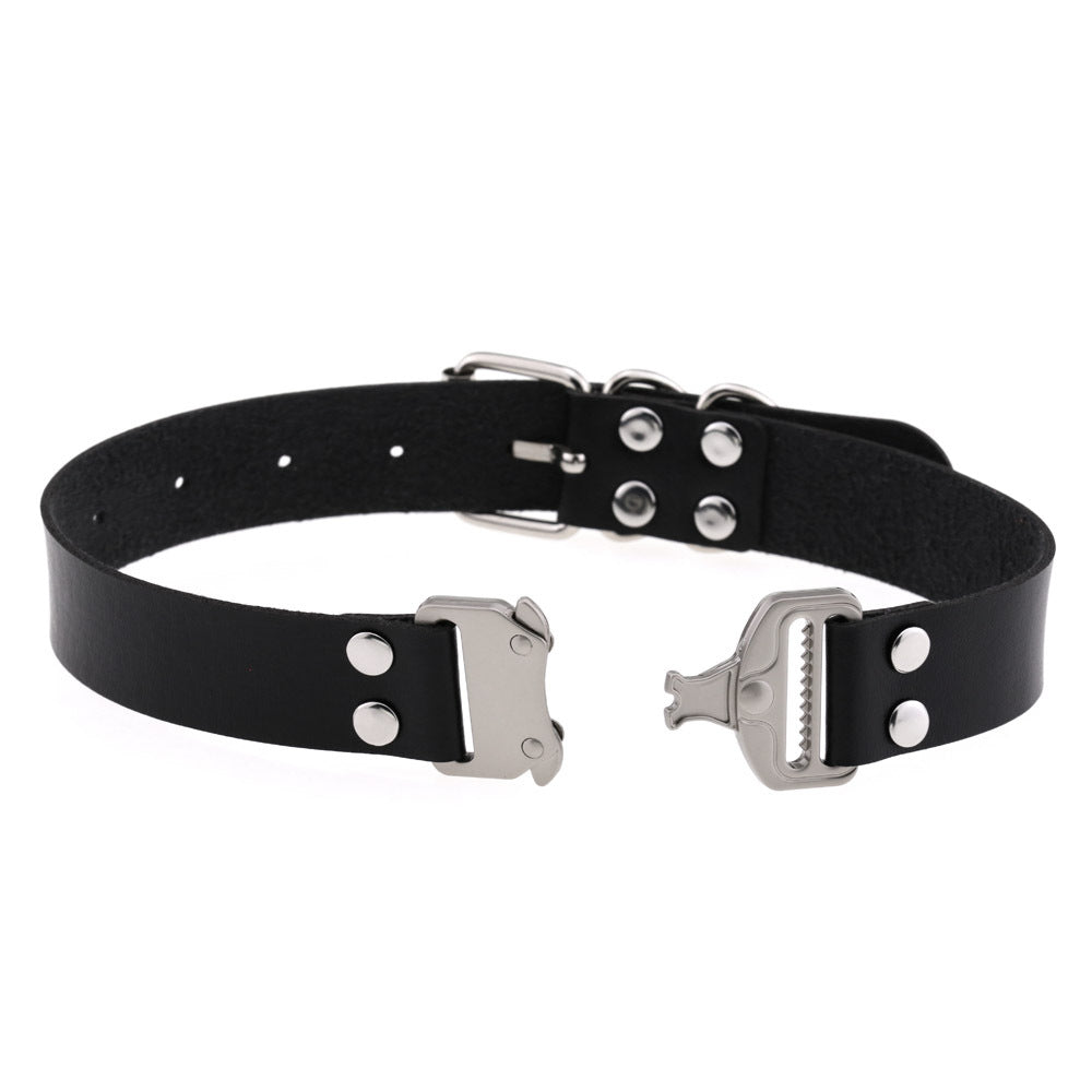 Simple Release Buckle Clavicle Creative Classic Pin Leather Collar