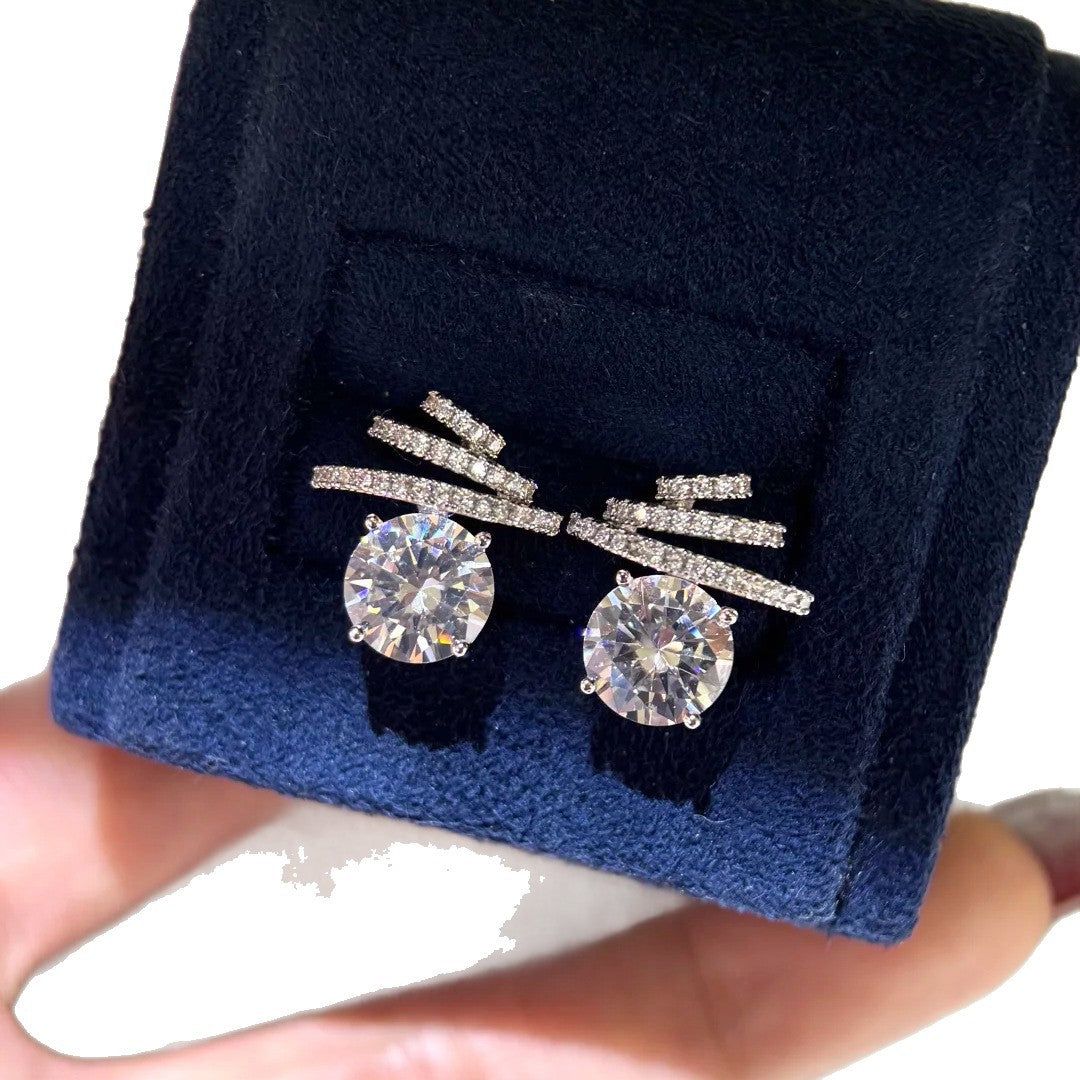 Women's Light Luxury High-grade Temperament 2 Karat Eight Hearts Arrows Super Stud Earrings