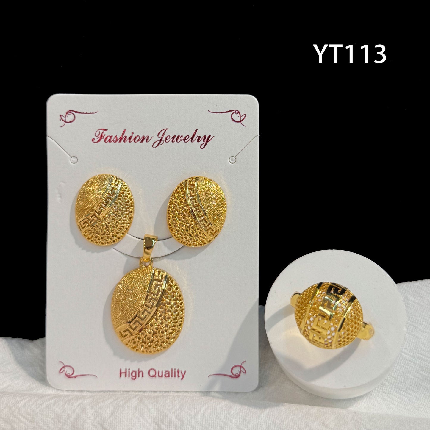 Gilding Hollow Pattern Niche Design Disc Pendants