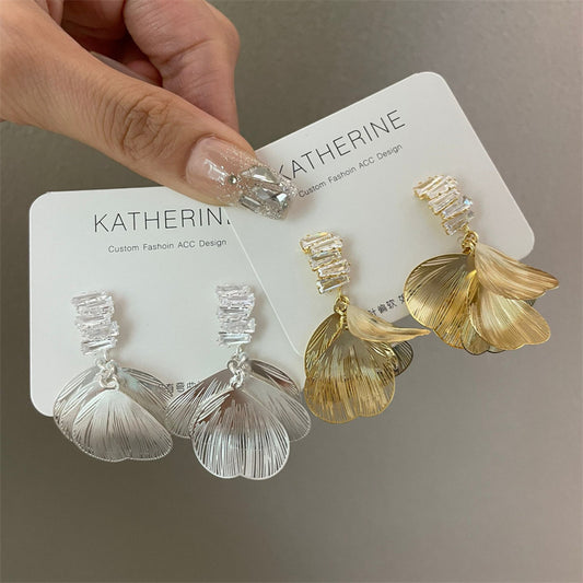 Sense Lace Screen Petal Fringed Sier Rings