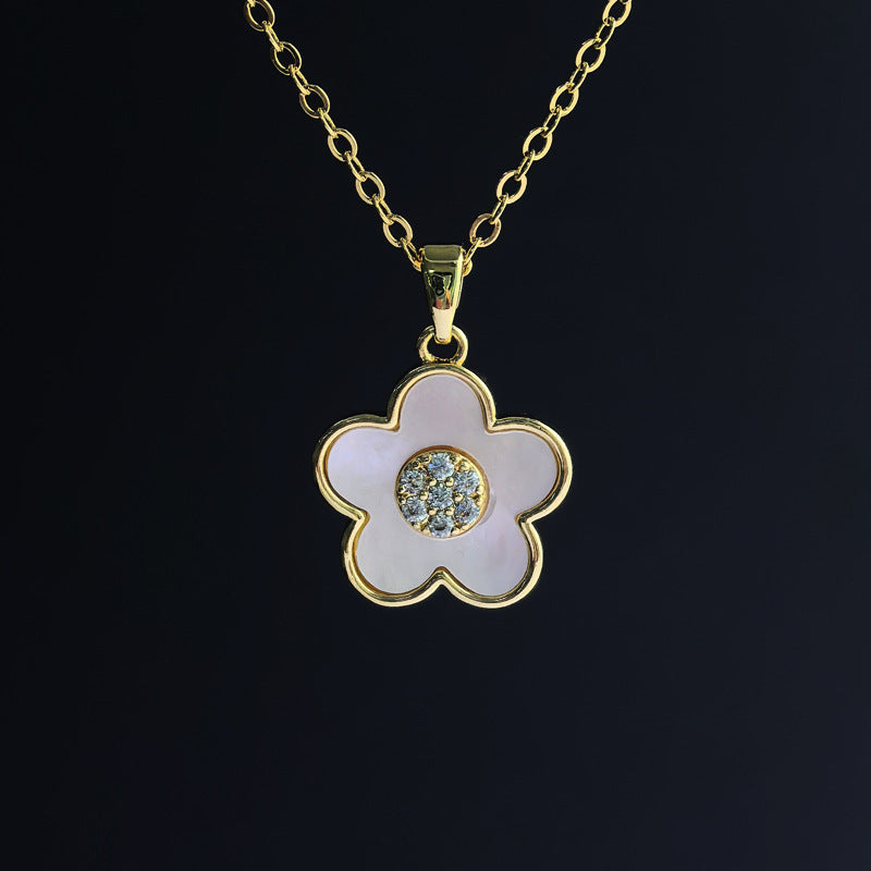 Women's Flower Everyday Joker Parthenocissus Grass Plum Color Retention Copper Necklace