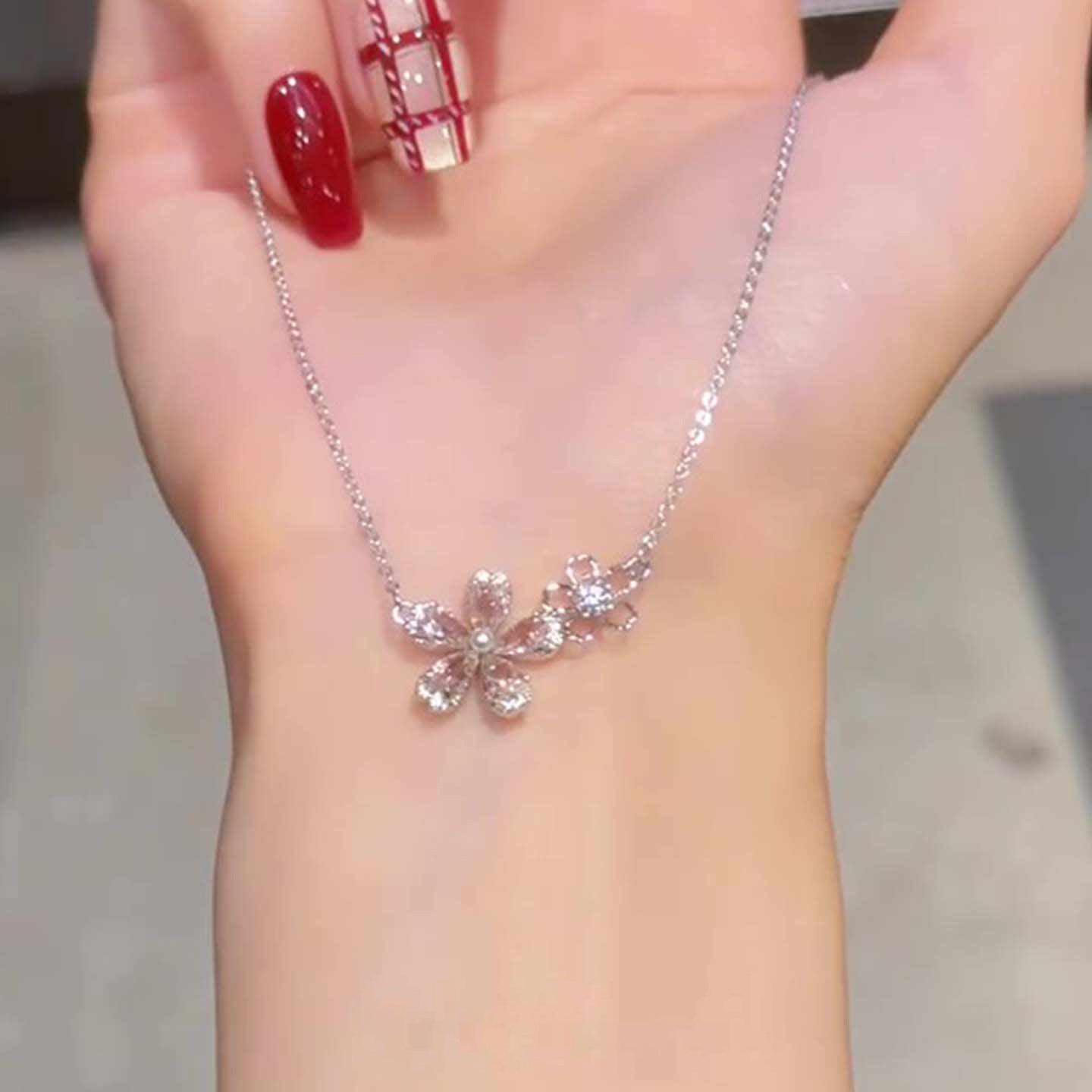 Simple Exquisite High Sense Everyday Joker Necklaces