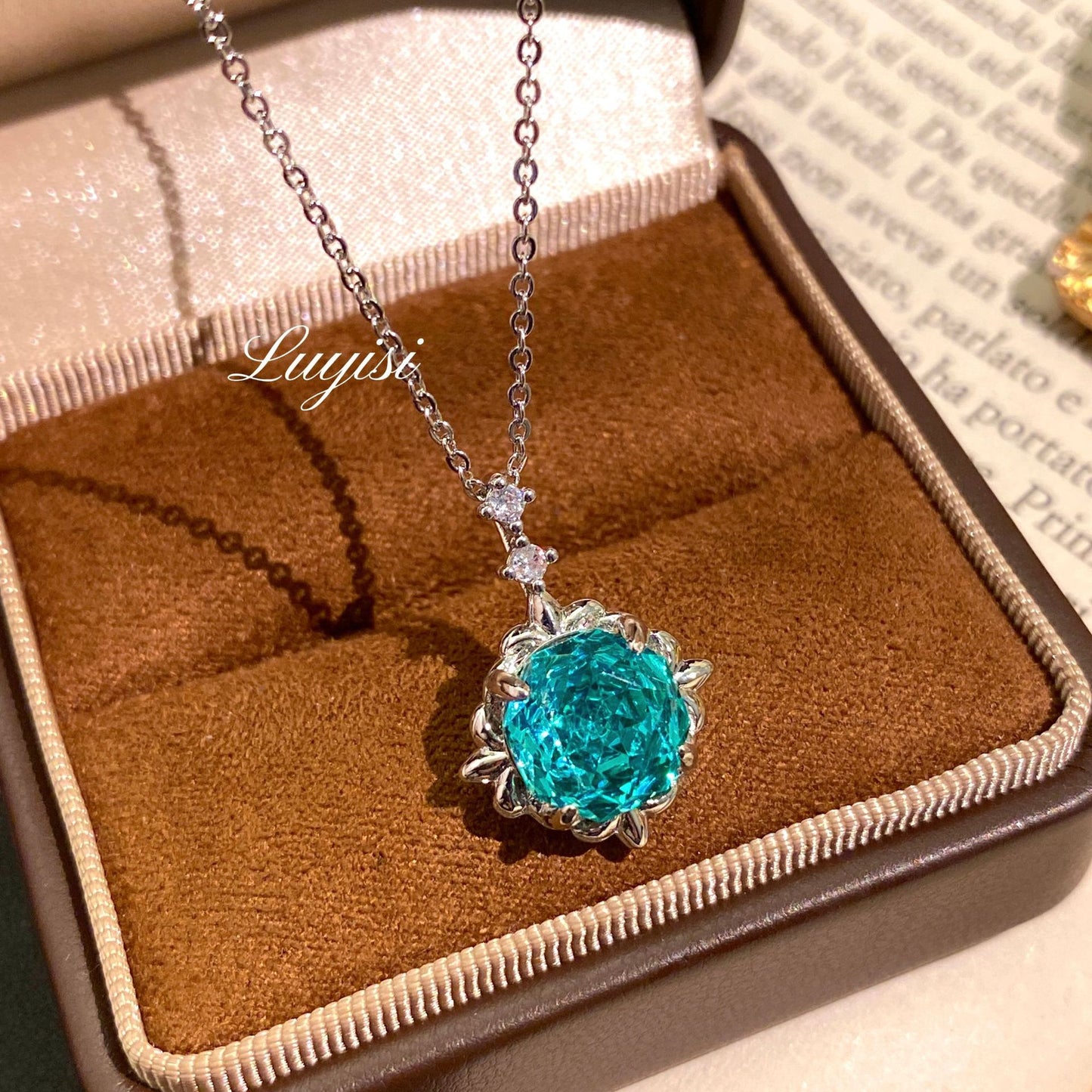 Blue Inlaid High Carbon Diamond Brilliant Sapphire Pendants