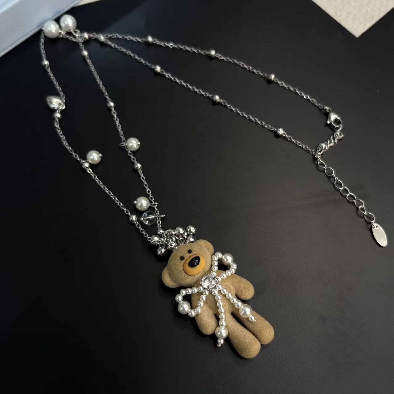 Hot Pearl Bow Flocking Bear Female Niche High Necklaces