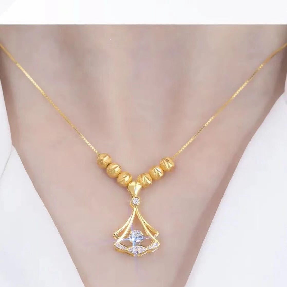 Women's Small Skirt Light Luxury Exquisite Fashion Necklaces